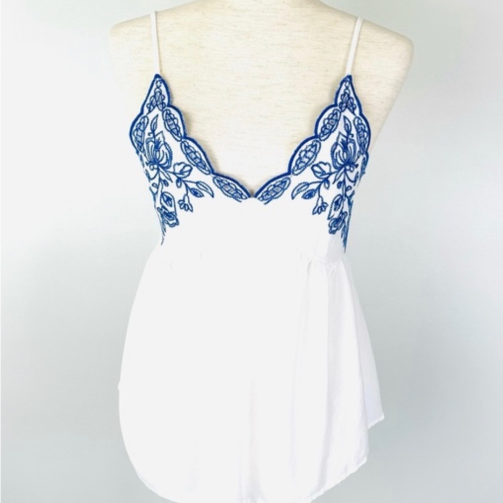 Please help me find the Love On A Hanger tank in a small or medium!!!